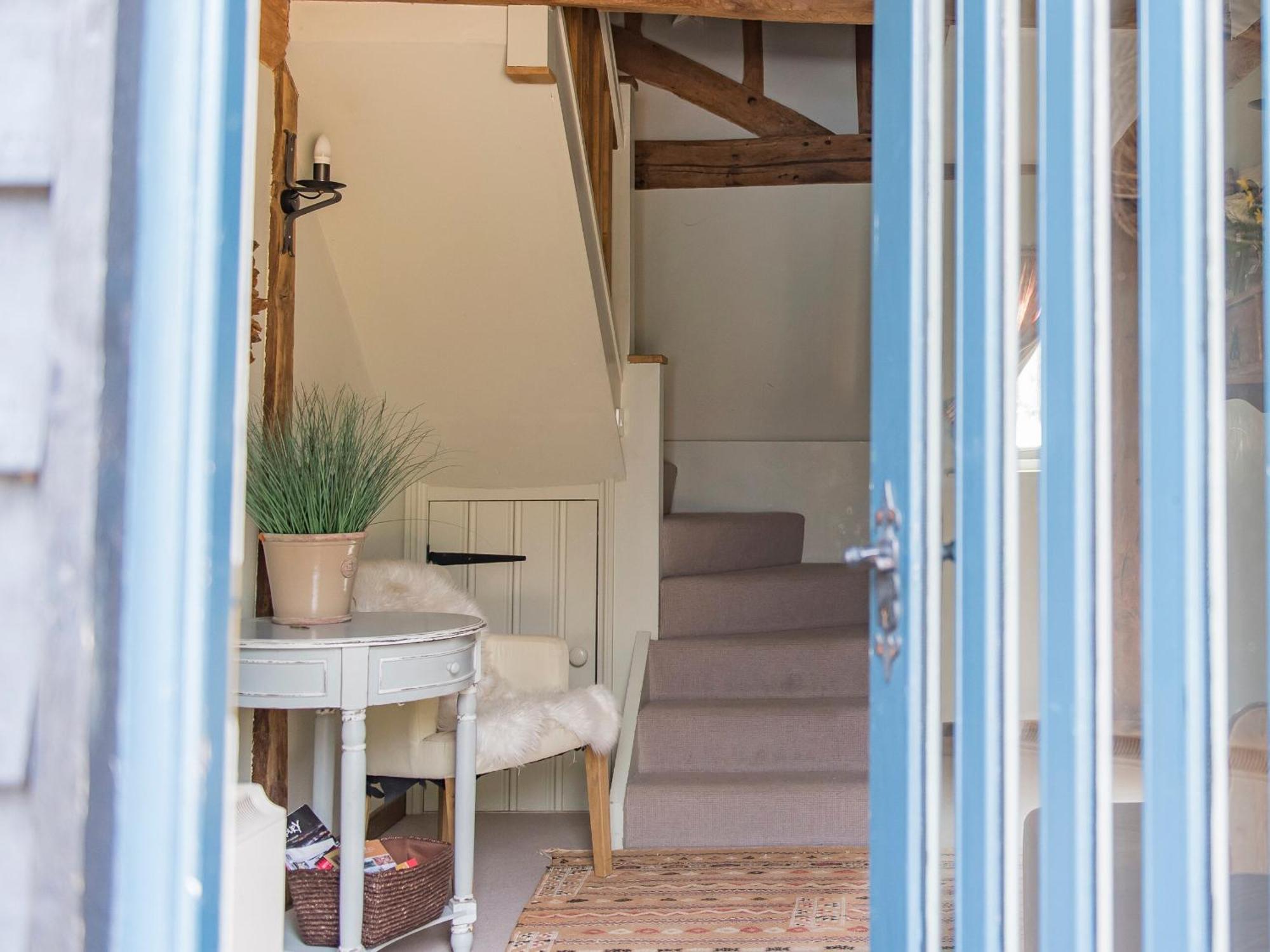 Вилла Woolhouse Barn Hunton  Экстерьер фото