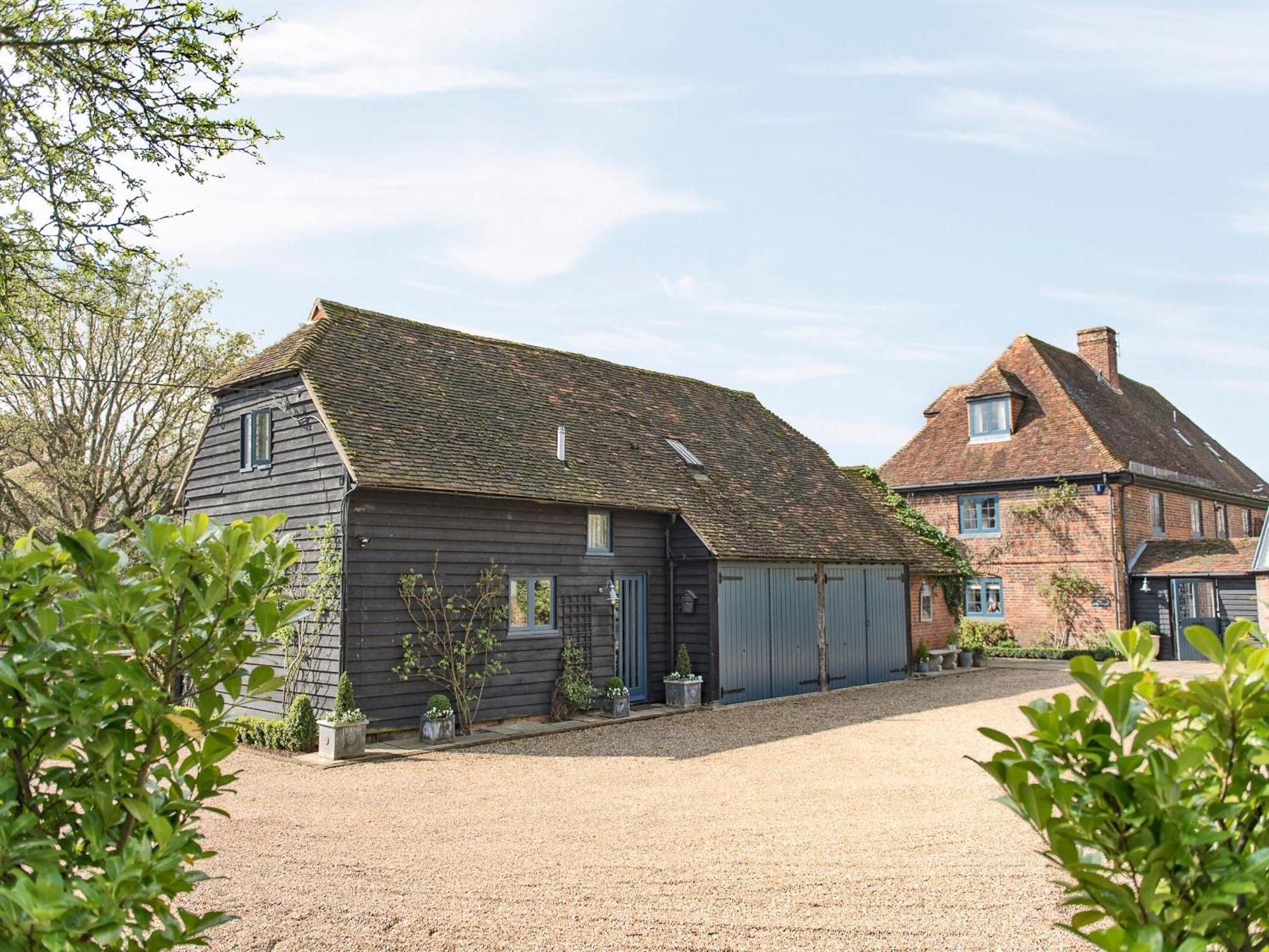 Вилла Woolhouse Barn Hunton  Экстерьер фото